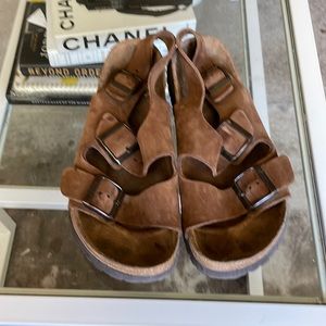 Betula sandals